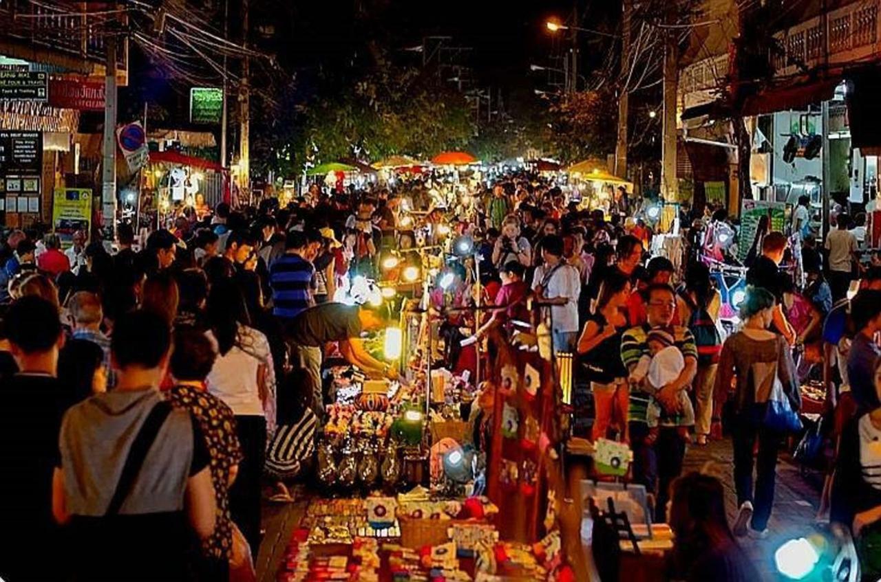 Varada Place Chiang Mai Exteriör bild