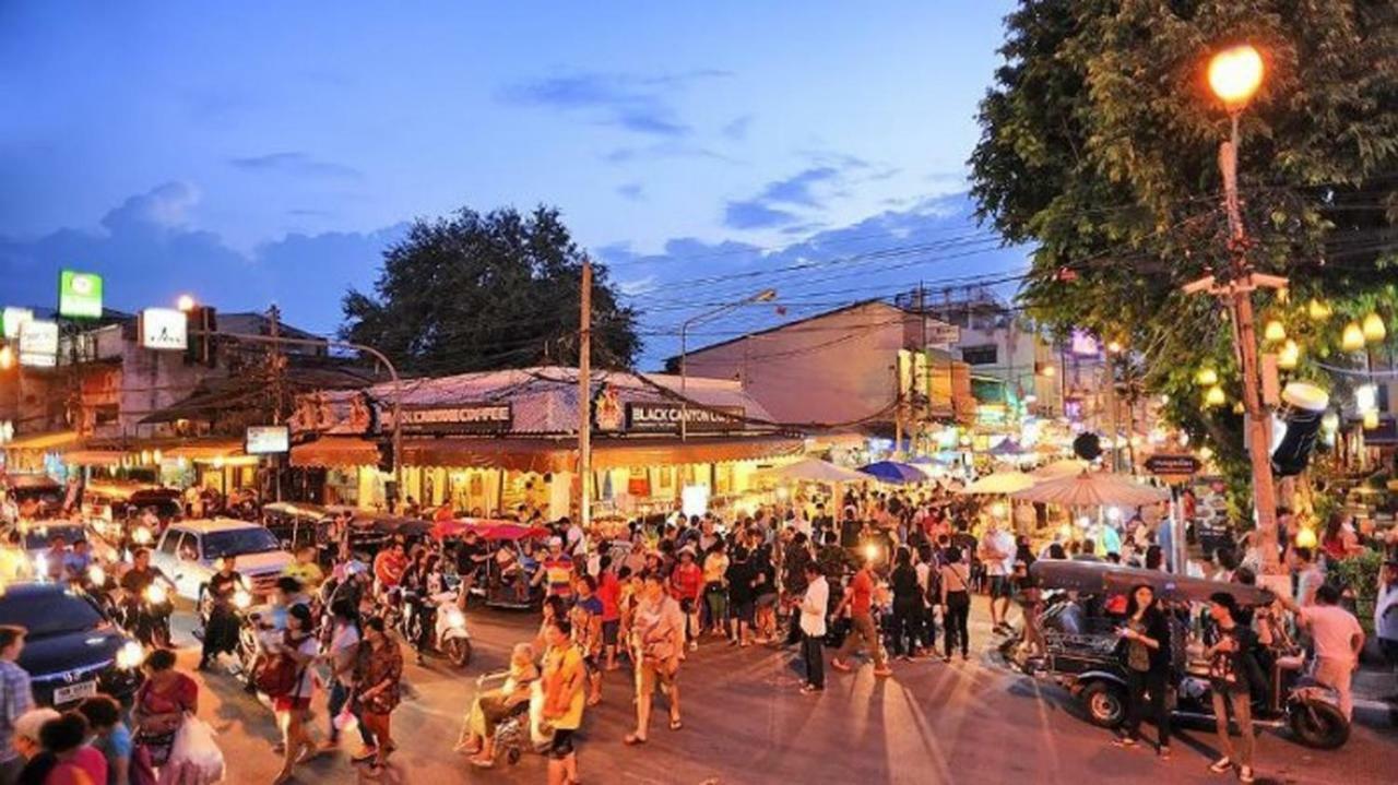 Varada Place Chiang Mai Exteriör bild