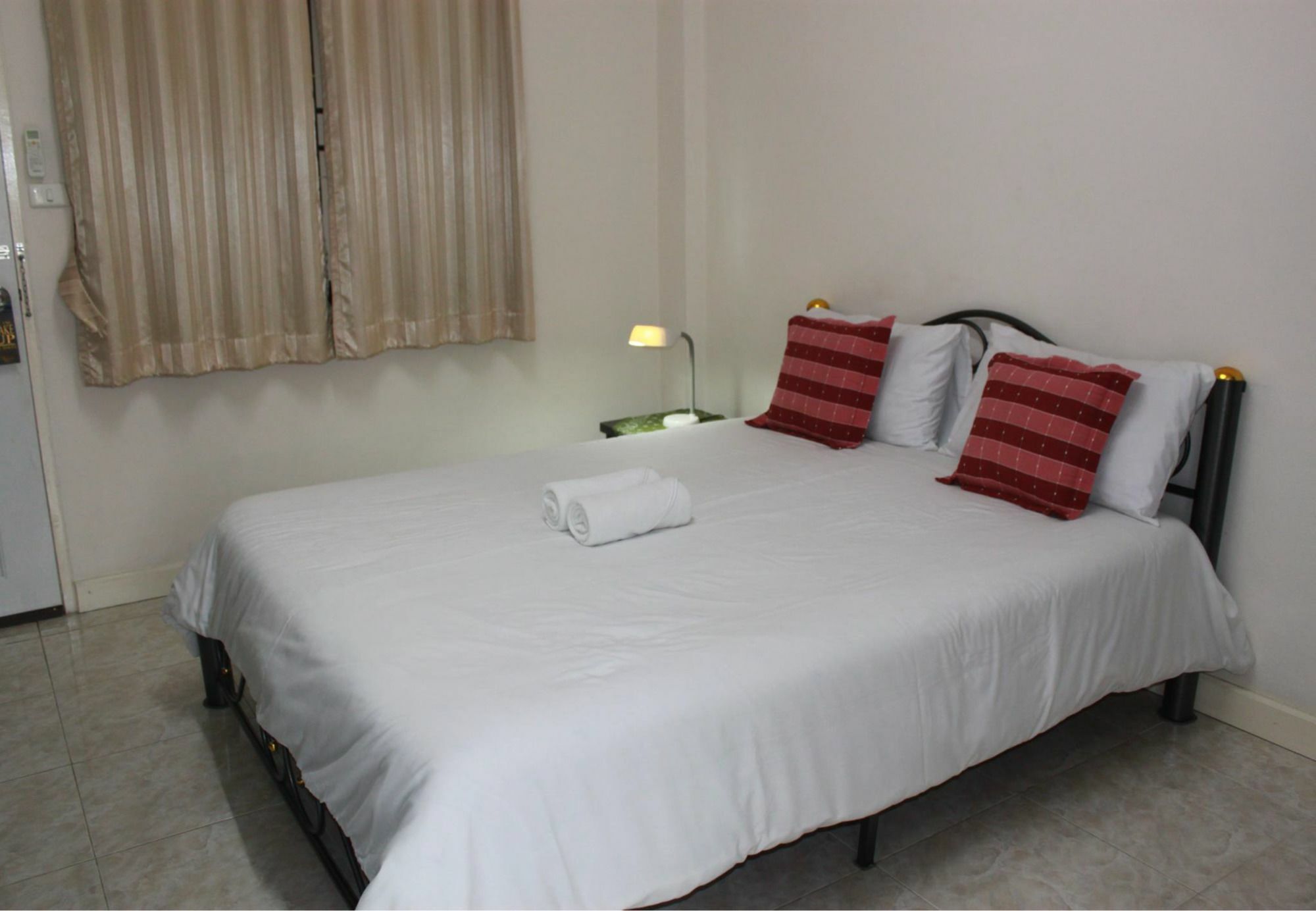 Varada Place Chiang Mai Exteriör bild