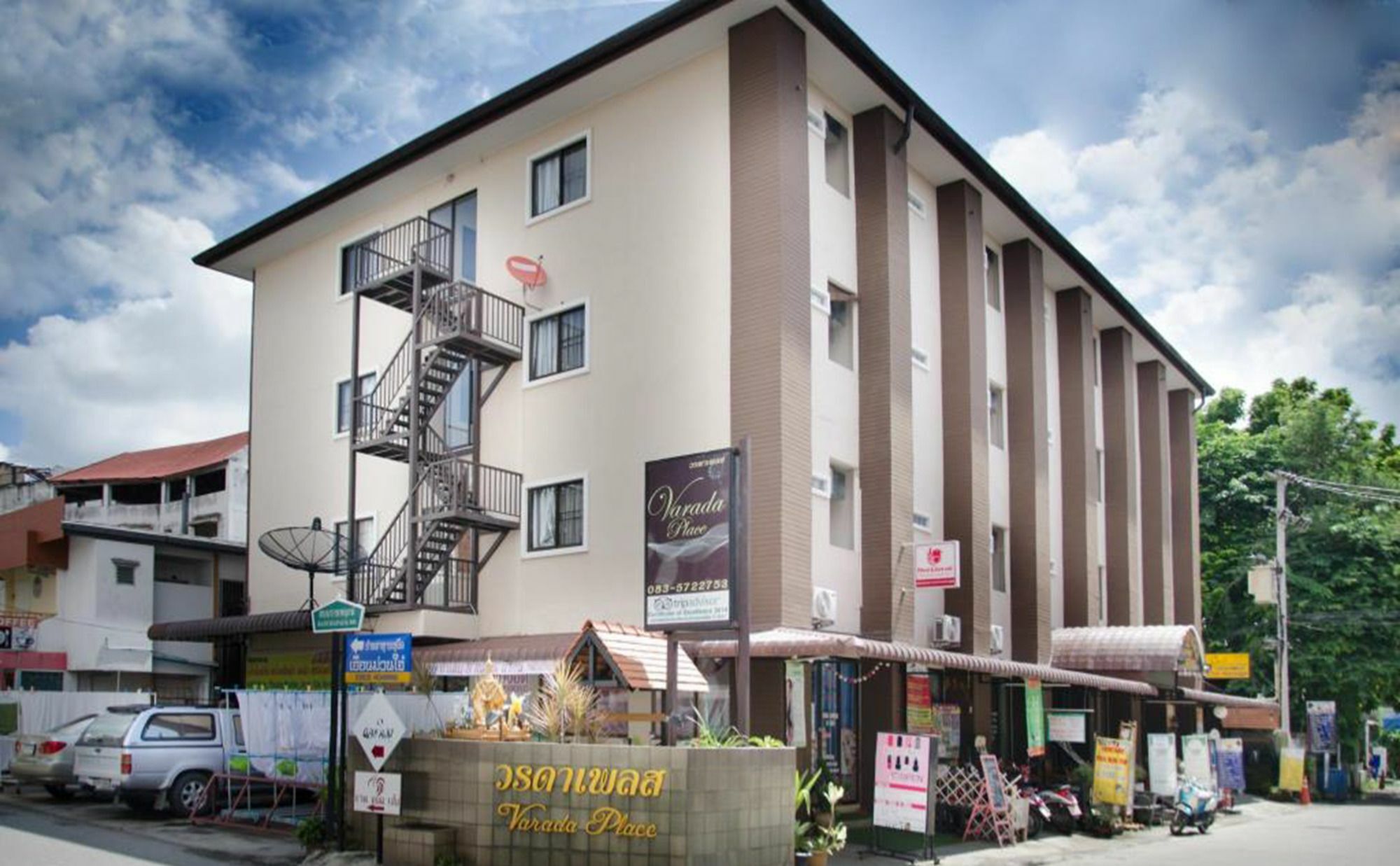 Varada Place Chiang Mai Exteriör bild